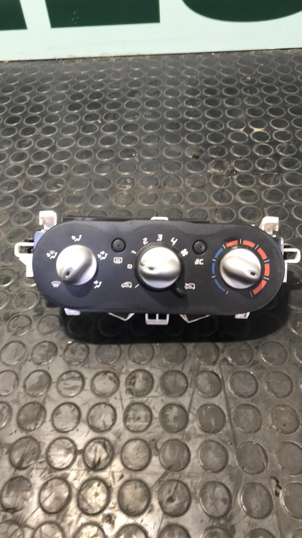 Commande chauffage RENAULT TWINGO 2 PHASE 2 Diesel - 1