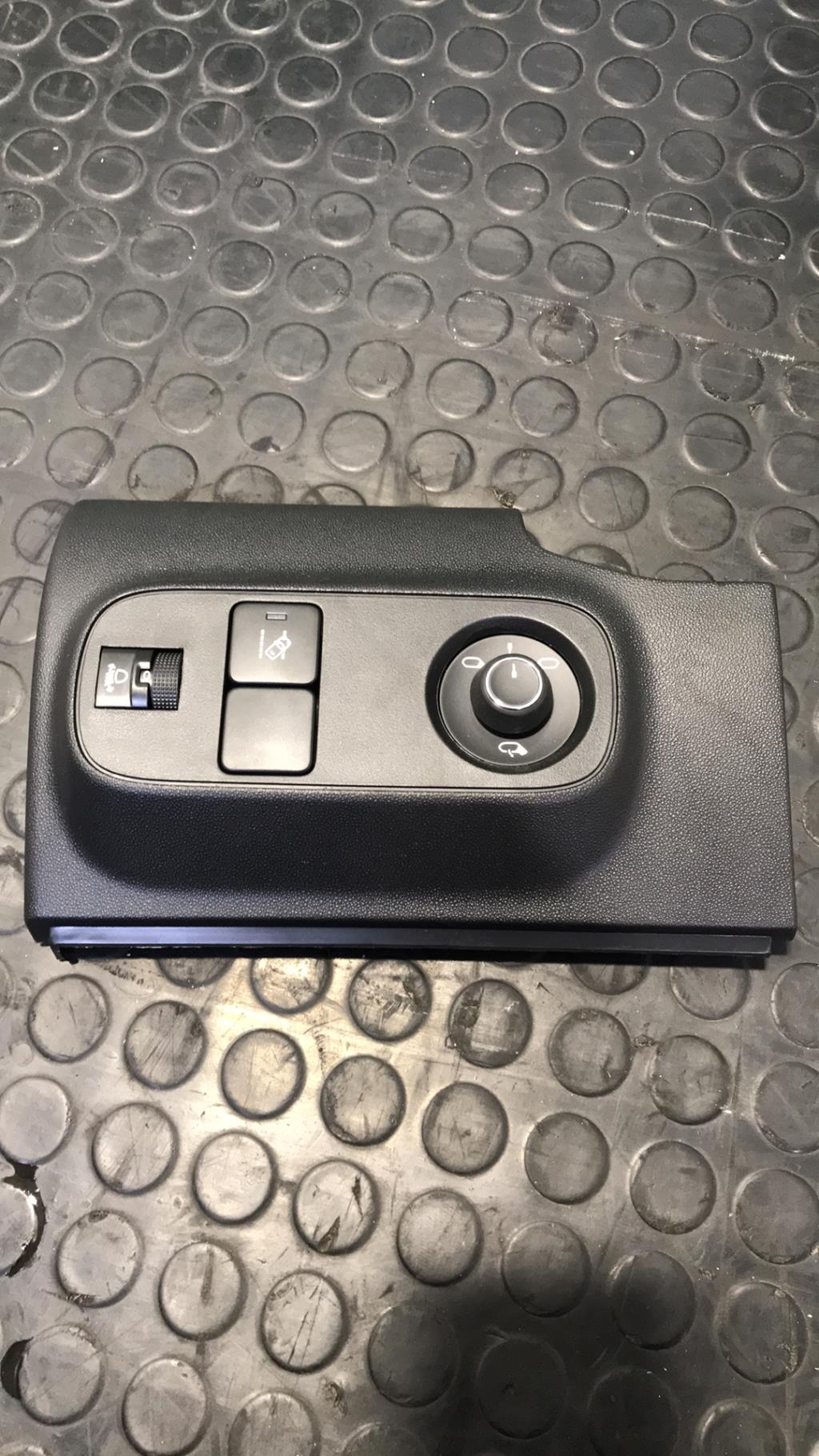 Commande retroviseurs CITROEN C3 3 PHASE 1 Diesel - 1
