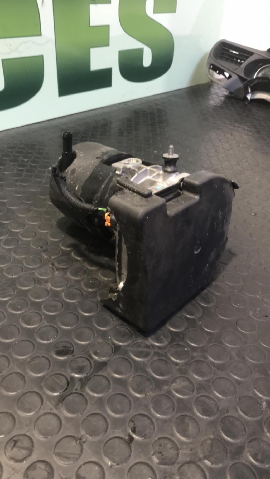 Pompe de direction CITROEN C5 2 Diesel - 1