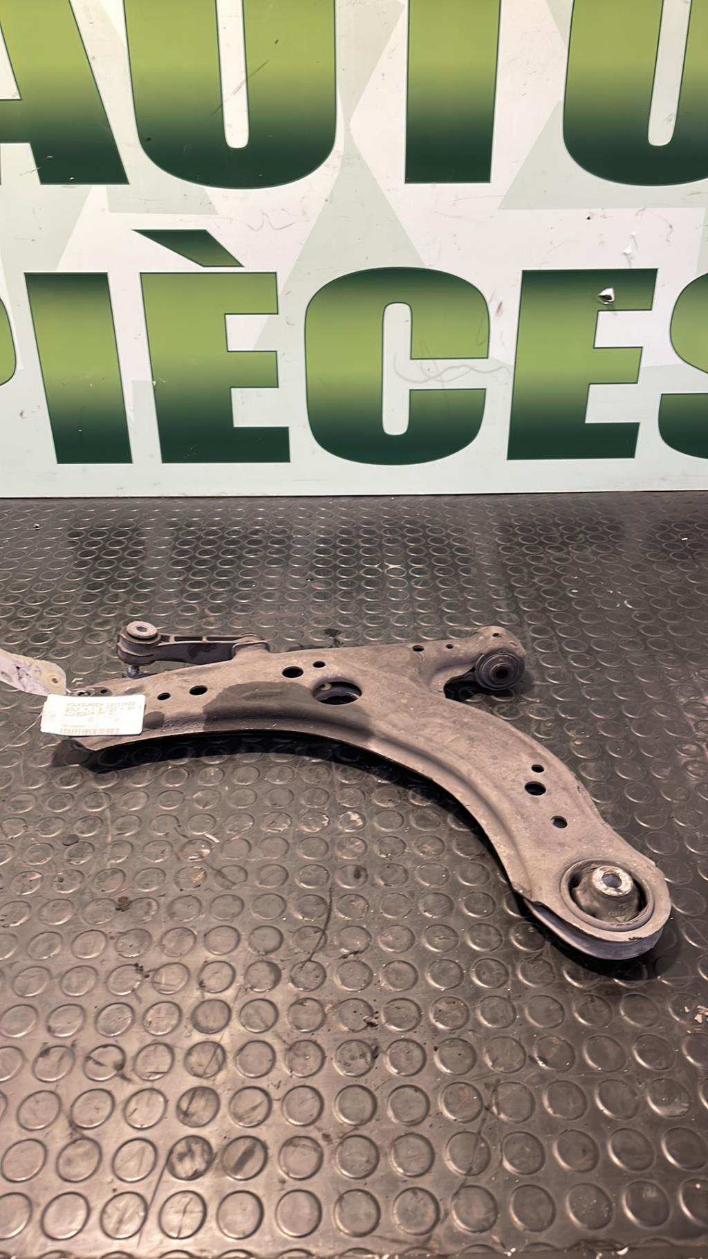 Triangle avant droit VOLKSWAGEN GOLF 4 Diesel - 1
