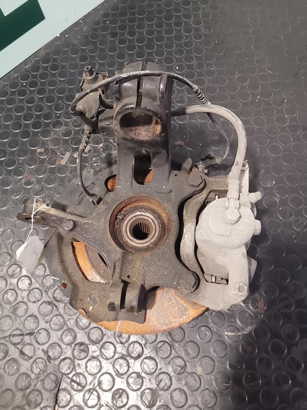Moyeu avant gauche RENAULT MEGANE 4 PHASE 1 BREAK Diesel/Hybride - 1