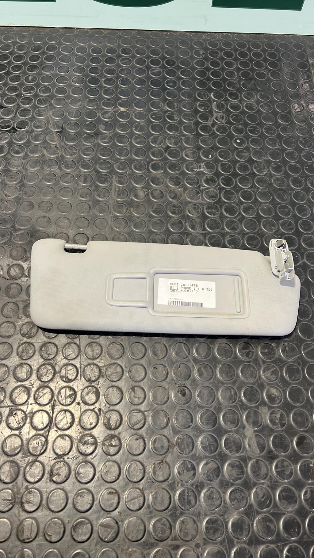 Pare soleil droit AUDI A1 1 PHASE 1 Diesel - 1