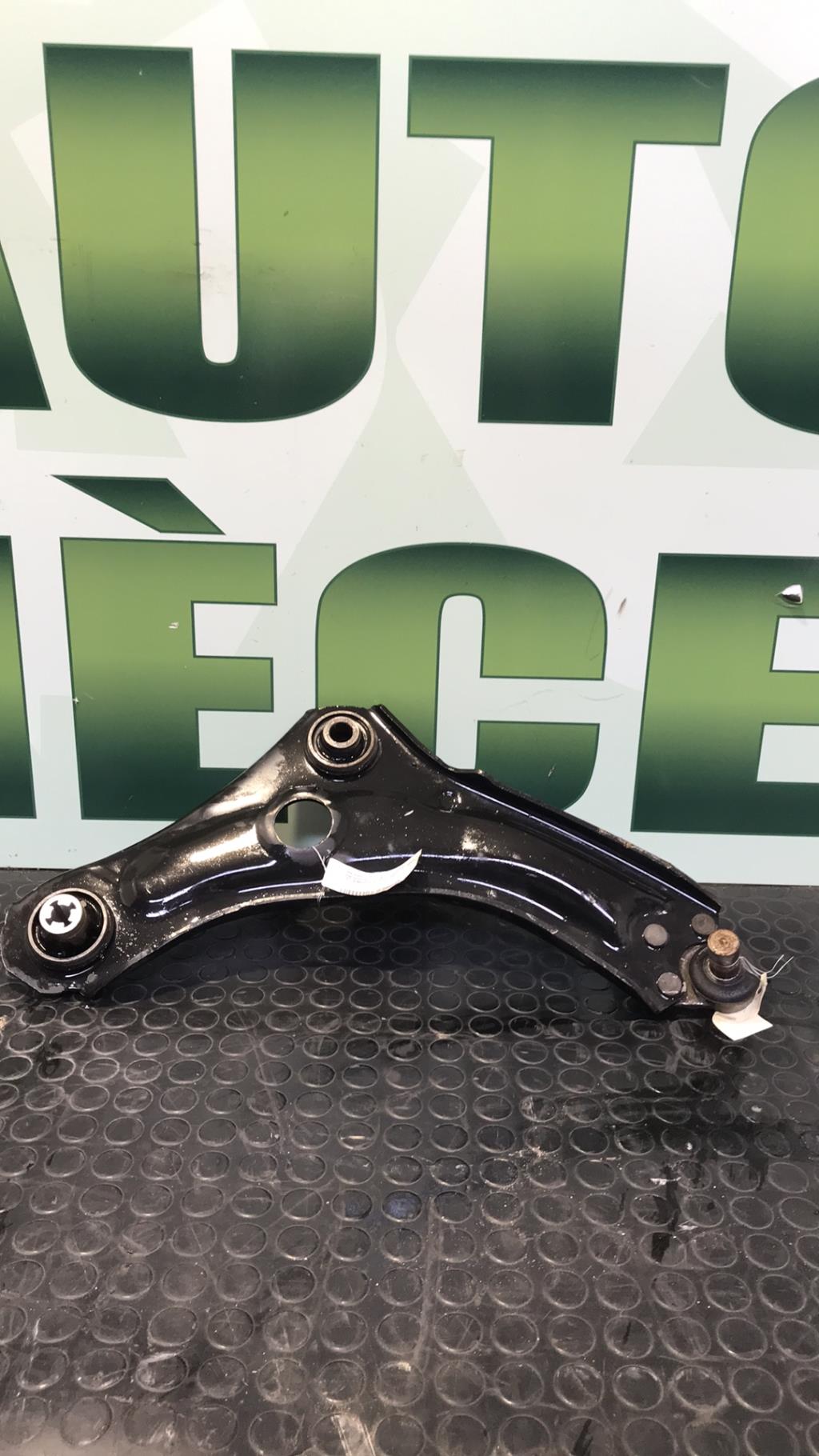 Triangle avant droit RENAULT MEGANE 4 PHASE 1 BREAK Diesel/Hybride - 1