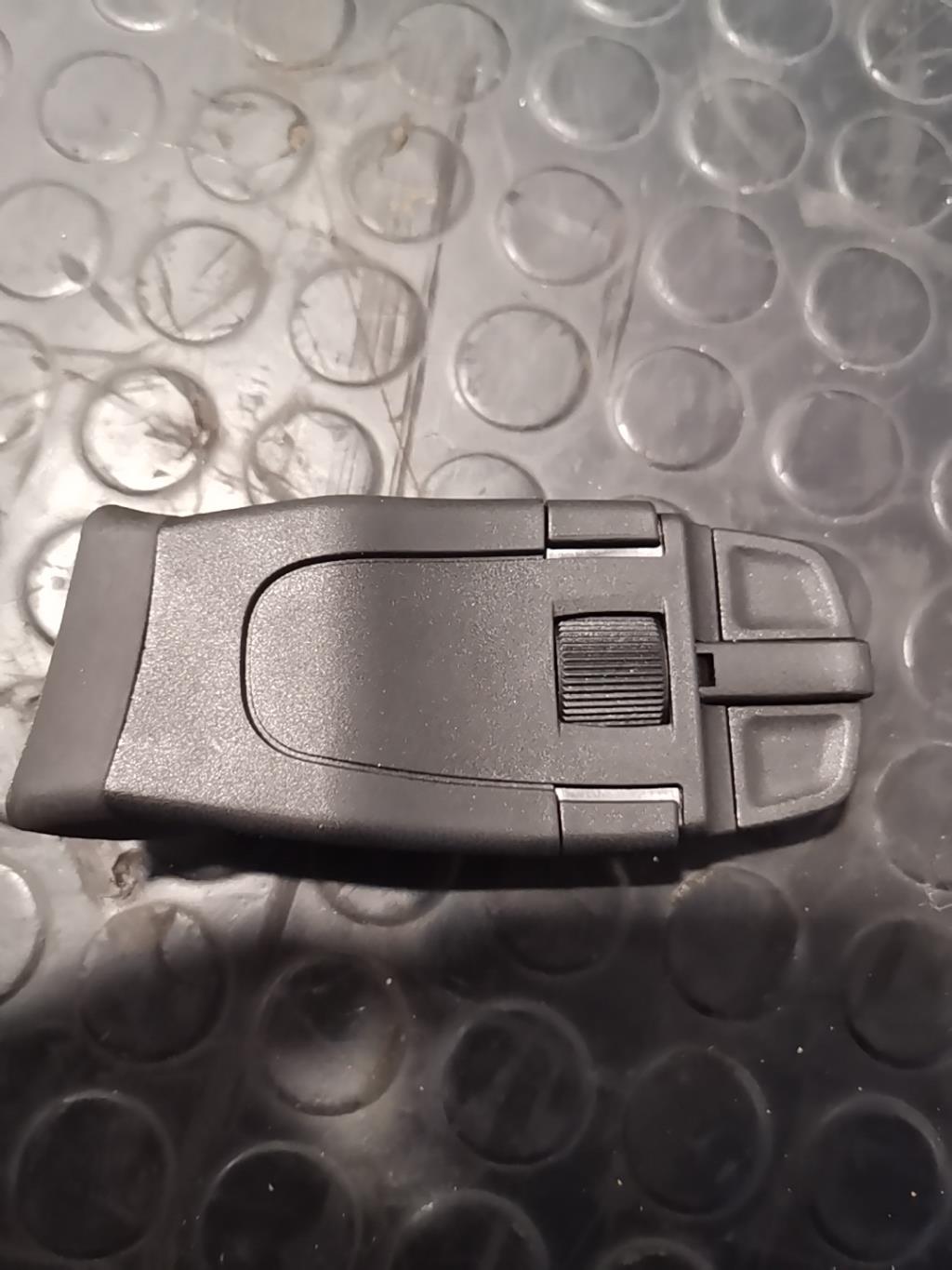 Commande autoradio SEAT IBIZA 4 PHASE 1 Diesel - 1