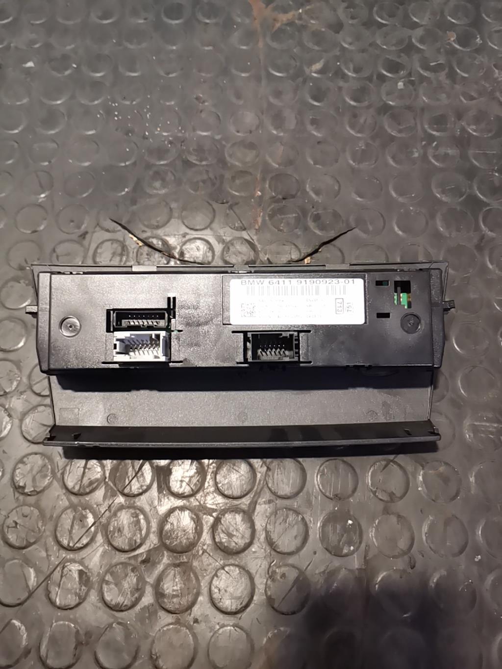 Commande chauffage BMW SERIE 3 E90 PHASE 2 Diesel - 1
