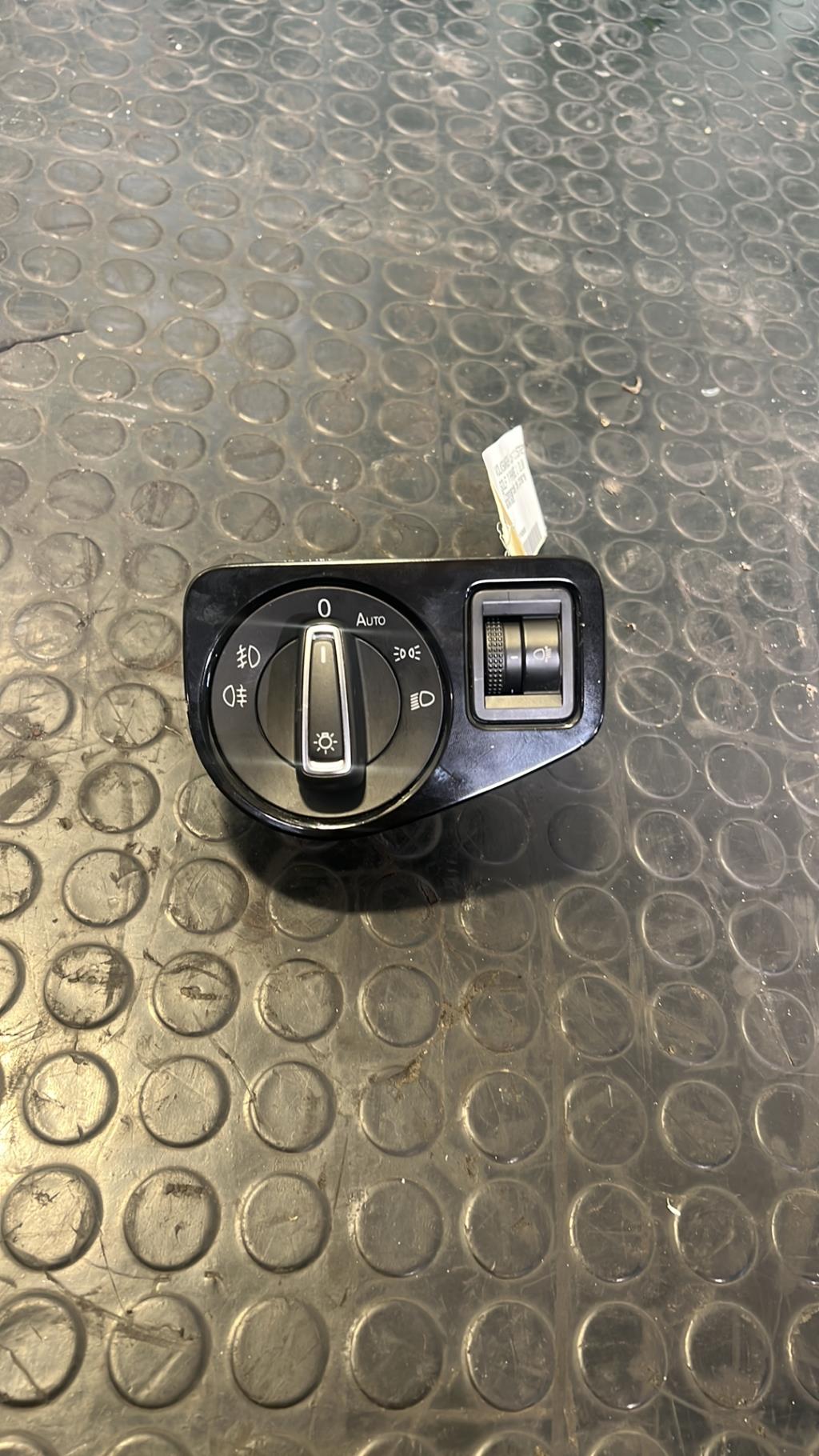 Commande de phare VOLKSWAGEN GOLF 7 PHASE 1 Diesel - 1
