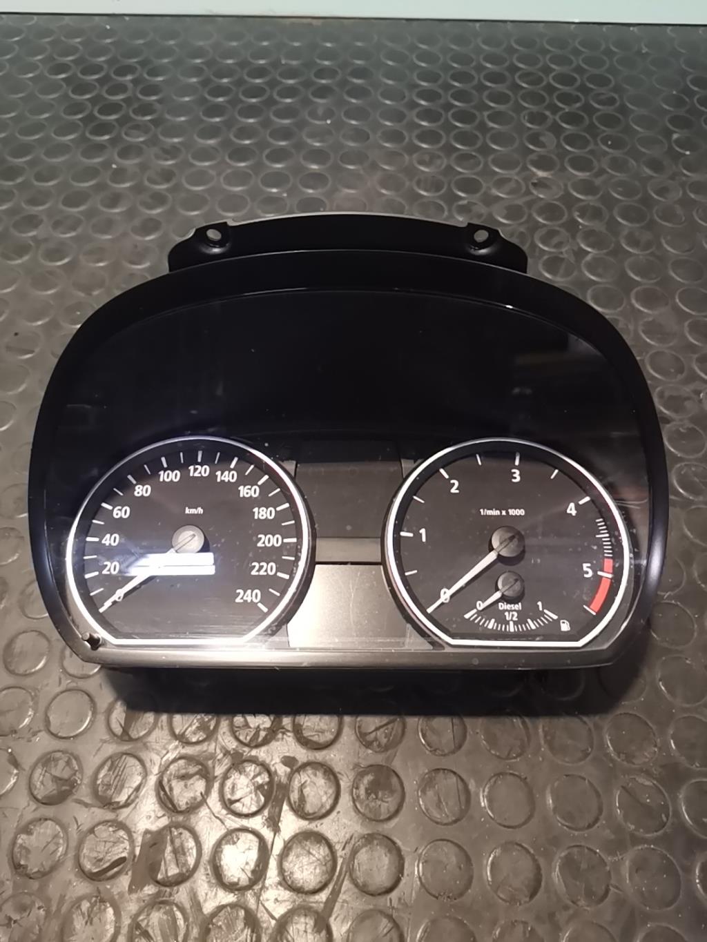 Compteur BMW SERIE 1 E87 PHASE 1 Diesel - 1
