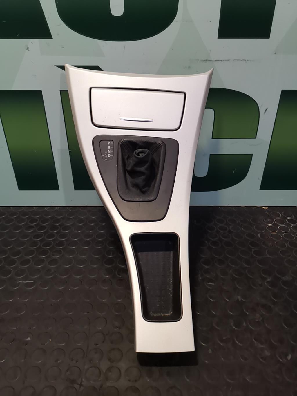 Console central (interieur plastique) BMW SERIE 3 E90 PHASE 2 Diesel - 1