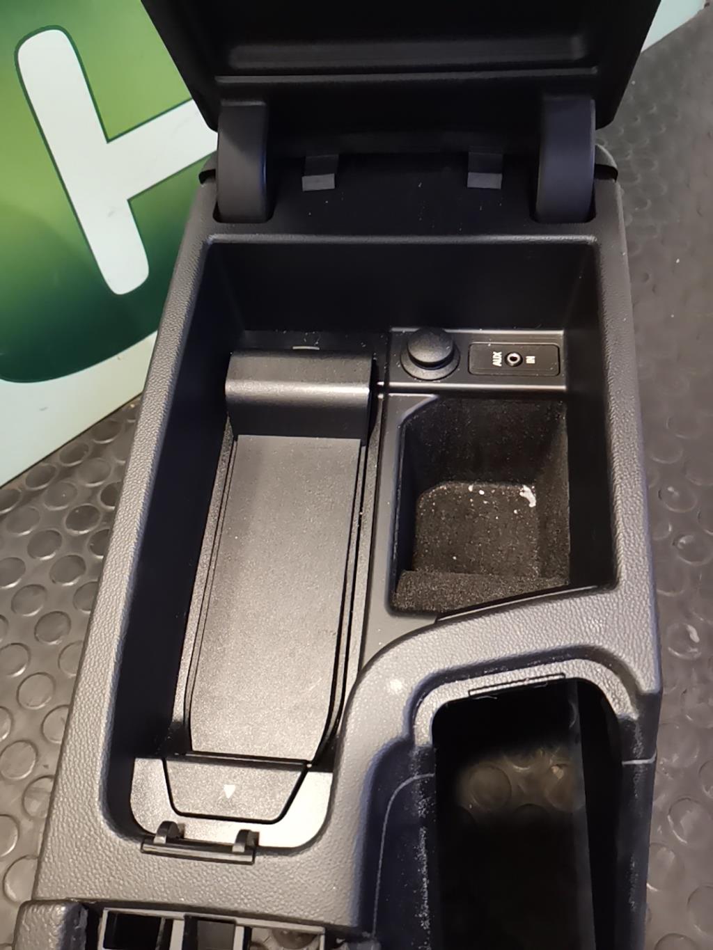 Console central (interieur plastique) BMW SERIE 3 E90 PHASE 2 Diesel - 1