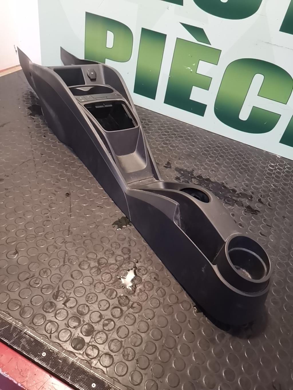 Console central (interieur plastique) SEAT IBIZA 4 PHASE 2 Diesel - 1