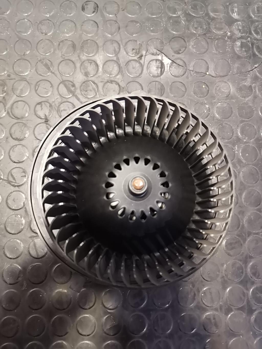 Pulseur d'air VOLKSWAGEN GOLF 7 PHASE 1 Essence/Hybride - 1