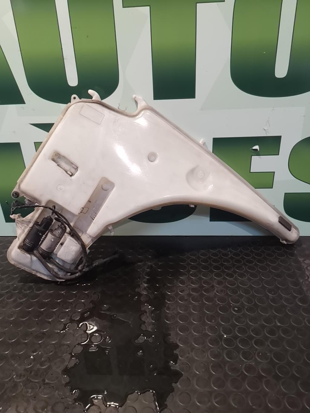 Vase de lave glace BMW SERIE 1 E87 PHASE 1 Diesel - 1