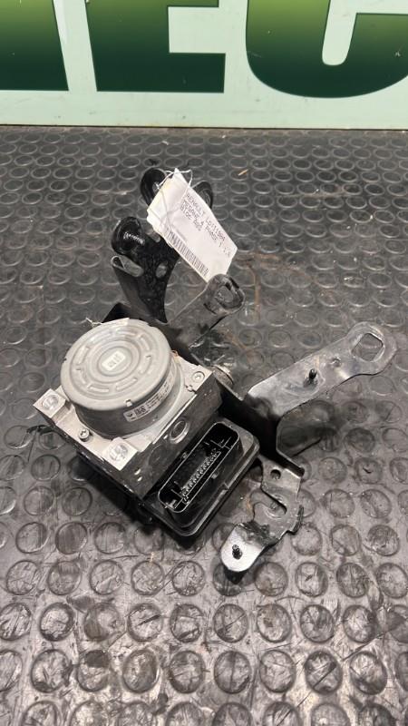 Bloc ABS (freins anti-blocage) RENAULT MEGANE 4 PHASE 1 Diesel - 1