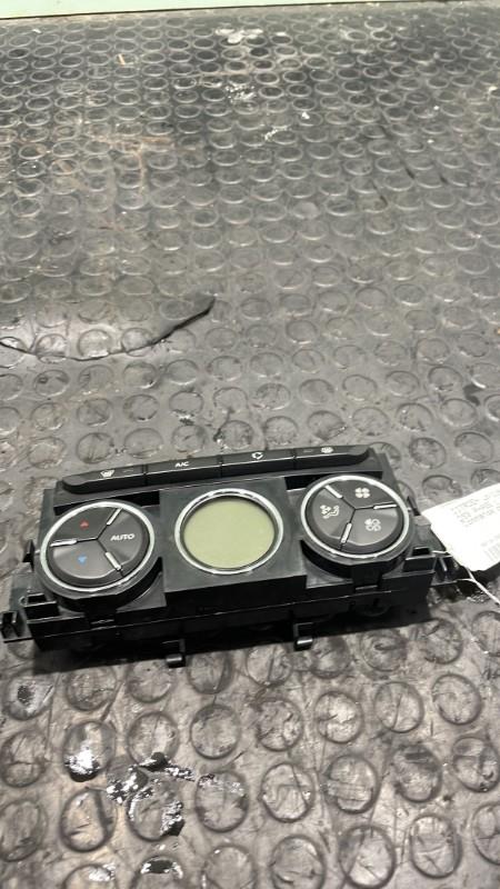 Commande chauffage CITROEN DS3 PHASE 1 Essence - 1
