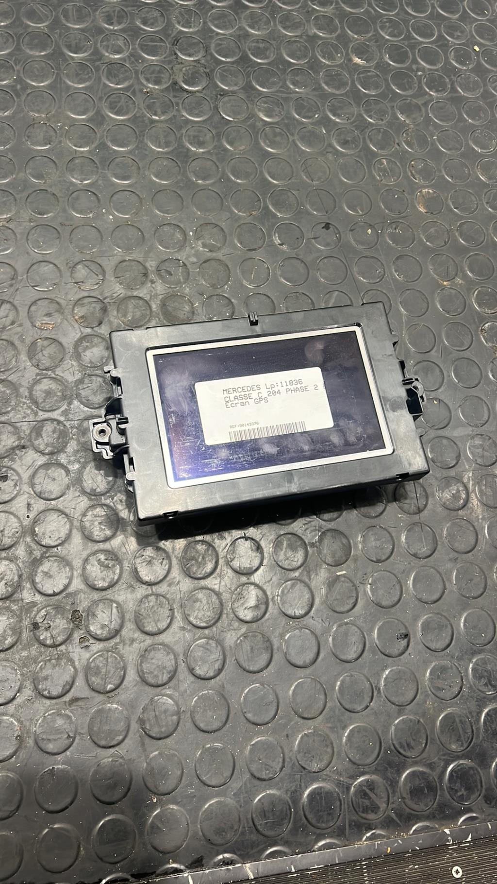 Ecran GPS MERCEDES CLASSE C 204 PHASE 2 BREAK Diesel - 1