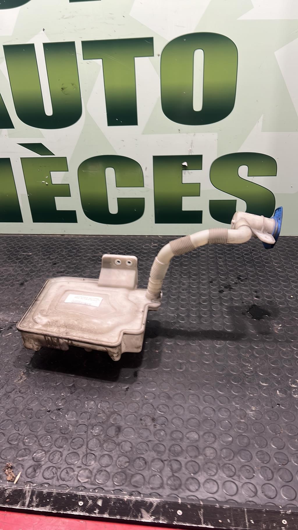 Vase de lave glace VOLKSWAGEN GOLF 6 Diesel - 1
