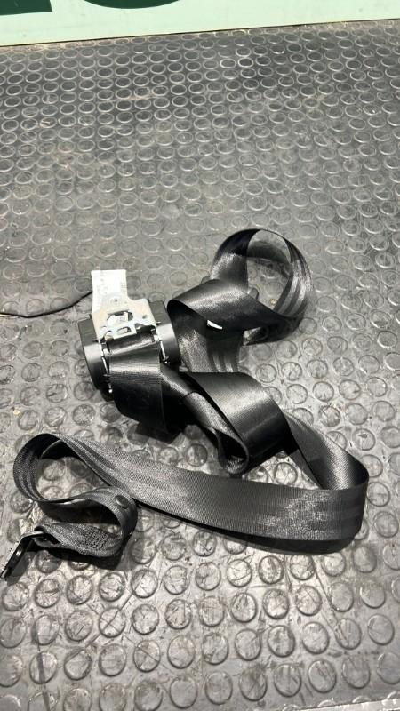 Ceinture arriere droit AUDI A3 3 PHASE 1 Essence - 1