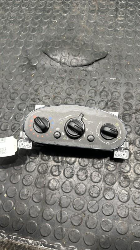 Commande chauffage DACIA DUSTER 1 PHASE 1 Diesel - 1