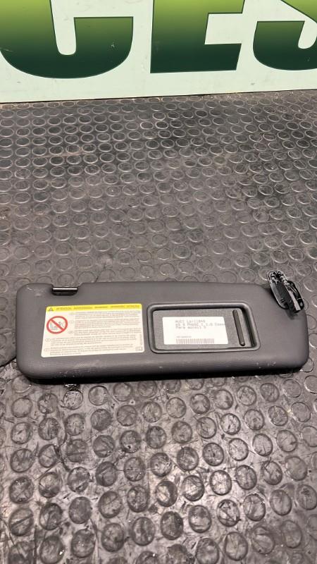 Pare soleil droit AUDI A3 3 PHASE 1 Essence - 1