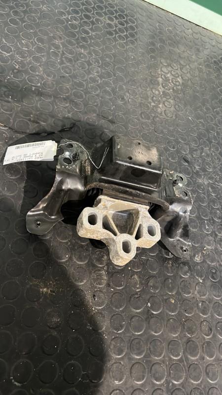 Support de boite AUDI A3 3 PHASE 1 Essence - 1