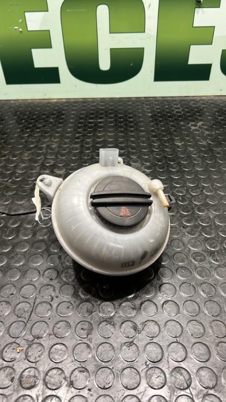 Vase d'expansion AUDI A3 3 PHASE 1 Essence - 1