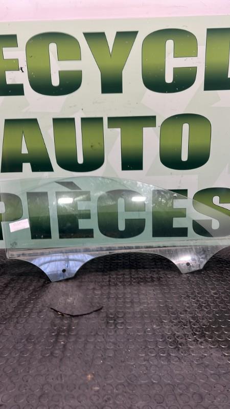 Vitre avant droit AUDI A3 3 PHASE 1 Essence - 1