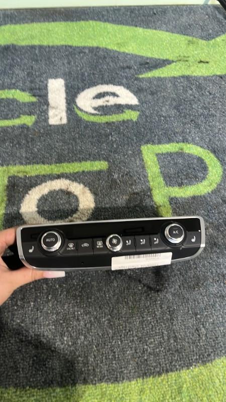 Commande chauffage AUDI A3 3 SPORTBACK PHASE 2 Diesel - 1