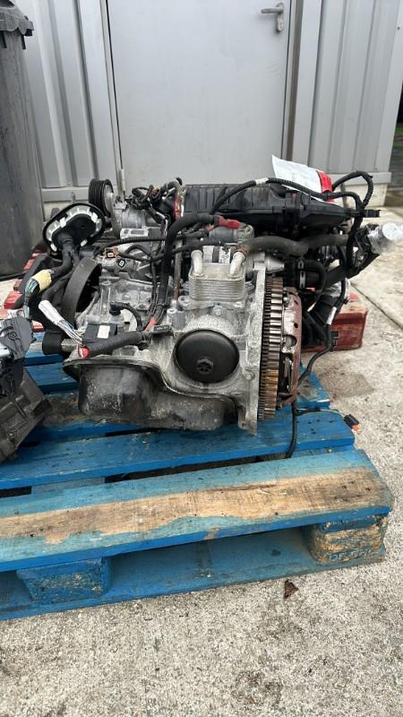 Moteur RENAULT TWINGO 3 PHASE 2 Essence - 1
