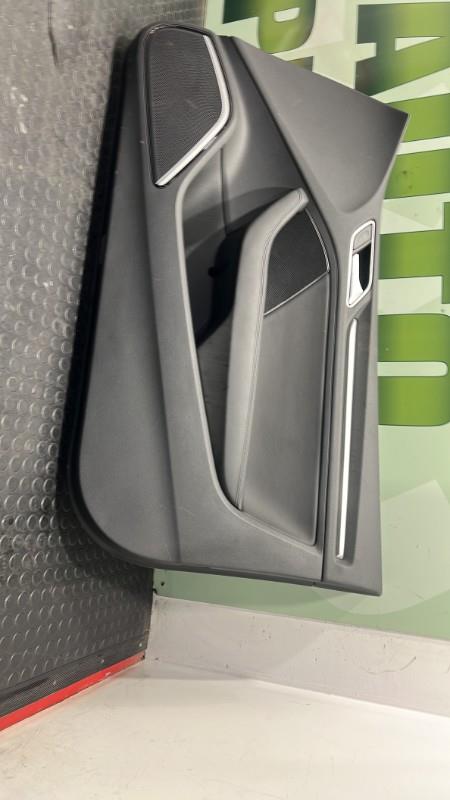 Panneau de porte avant droit AUDI A3 3 PHASE 1 Essence - 1