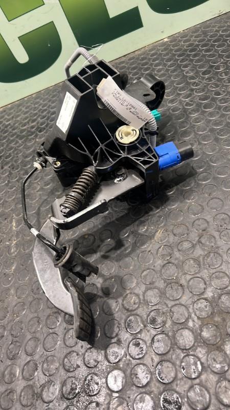 Pedale d'embrayage FIAT TALENTO Diesel - 1