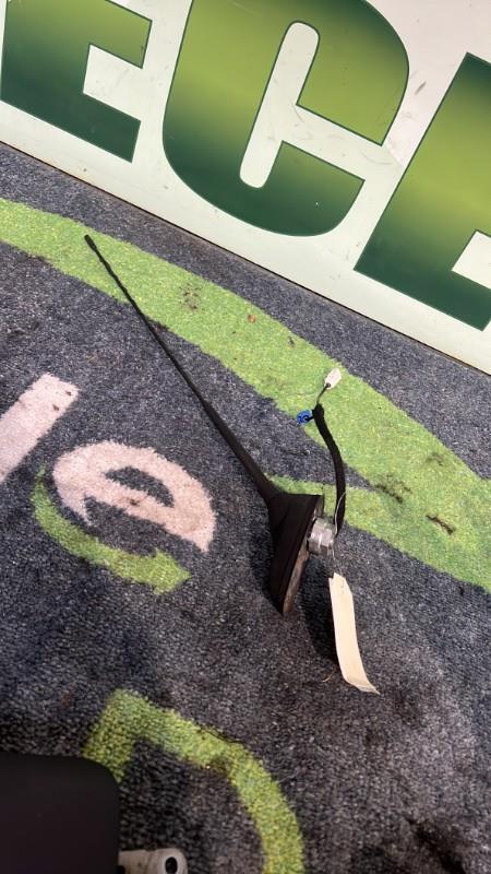 Antenne PEUGEOT 208 1 PHASE 1 Diesel - 1