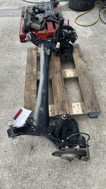 Train arriere complet PEUGEOT 308 2 PHASE 1 Essence - 1