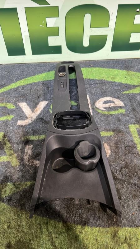 Console central (interieur plastique) RENAULT CLIO 3 PHASE 2 Diesel - 1