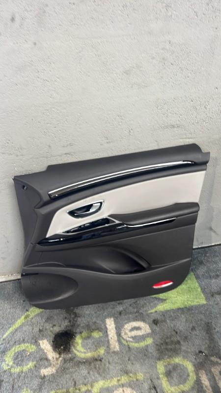 Panneau de porte avant droit RENAULT ESPACE 5 Diesel - 1
