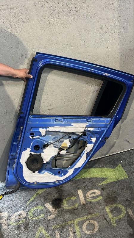 Porte arriere droit RENAULT CLIO 3 PHASE 2 Diesel - 1