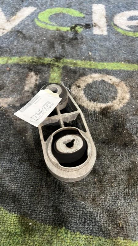 Support de boite RENAULT CLIO 3 PHASE 2 Diesel - 1