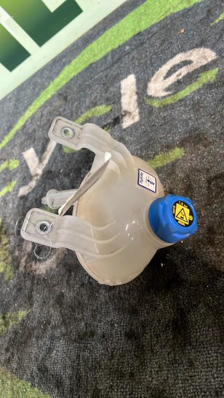 Vase d'expansion FIAT 500L TREKKING PHASE 1 Diesel - 1