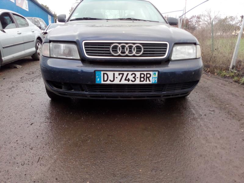 Aile avant droit AUDI A4 1 PHASE 1 Diesel - 1