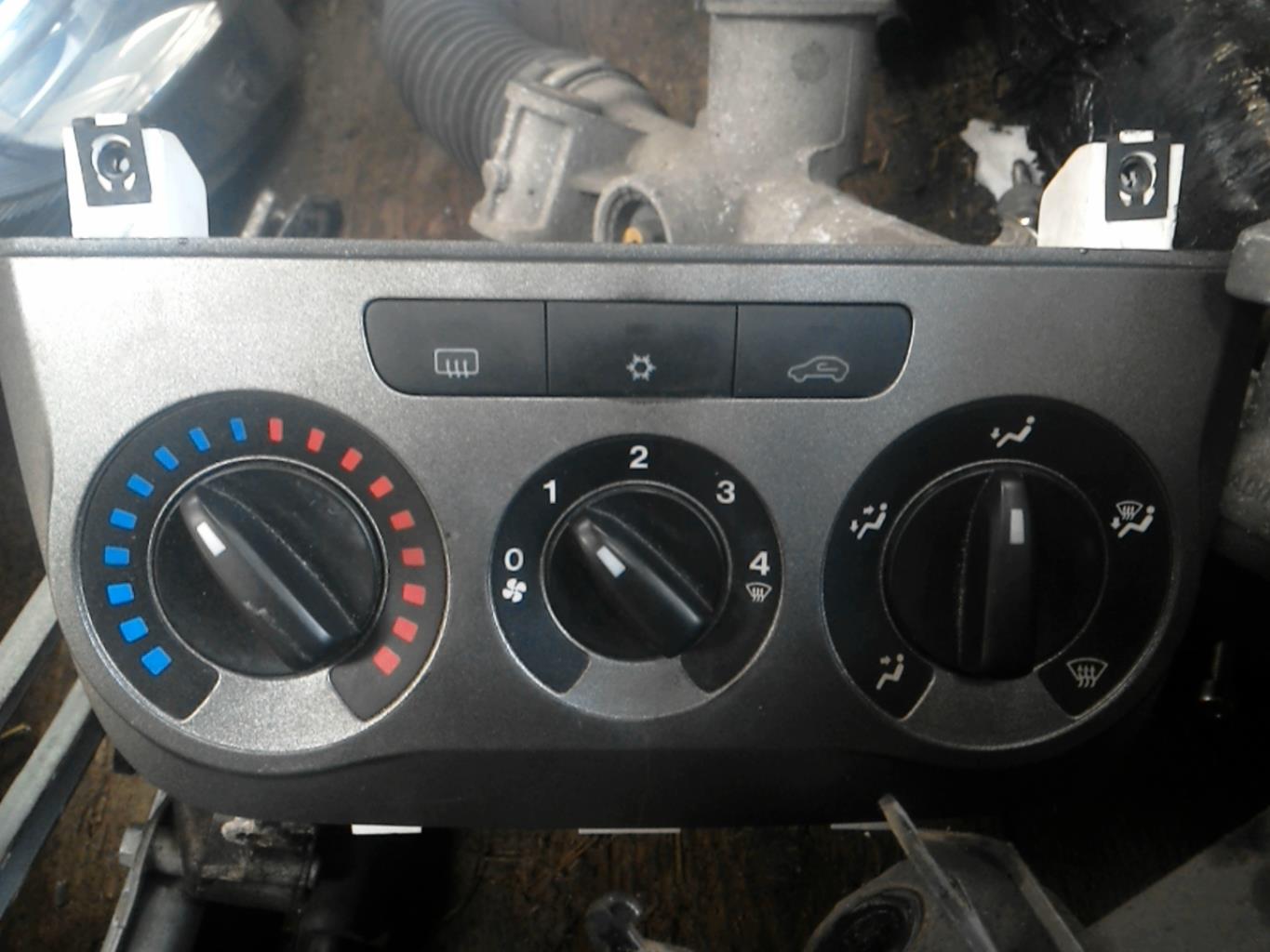 Commande chauffage FIAT GRANDE PUNTO Diesel - 1