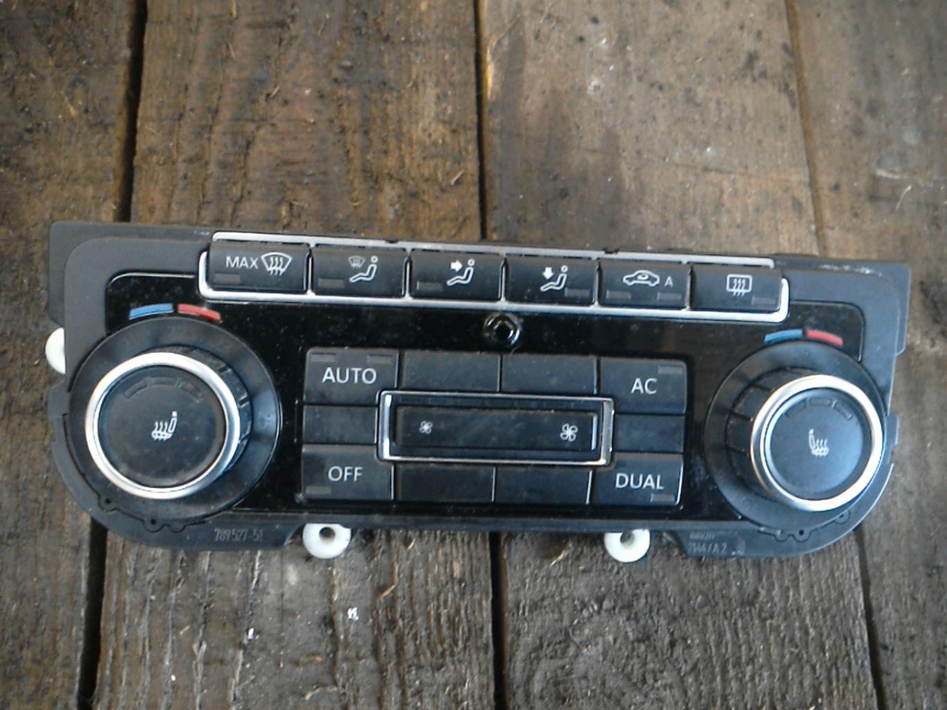 Commande chauffage VOLKSWAGEN GOLF 6 Diesel - 1