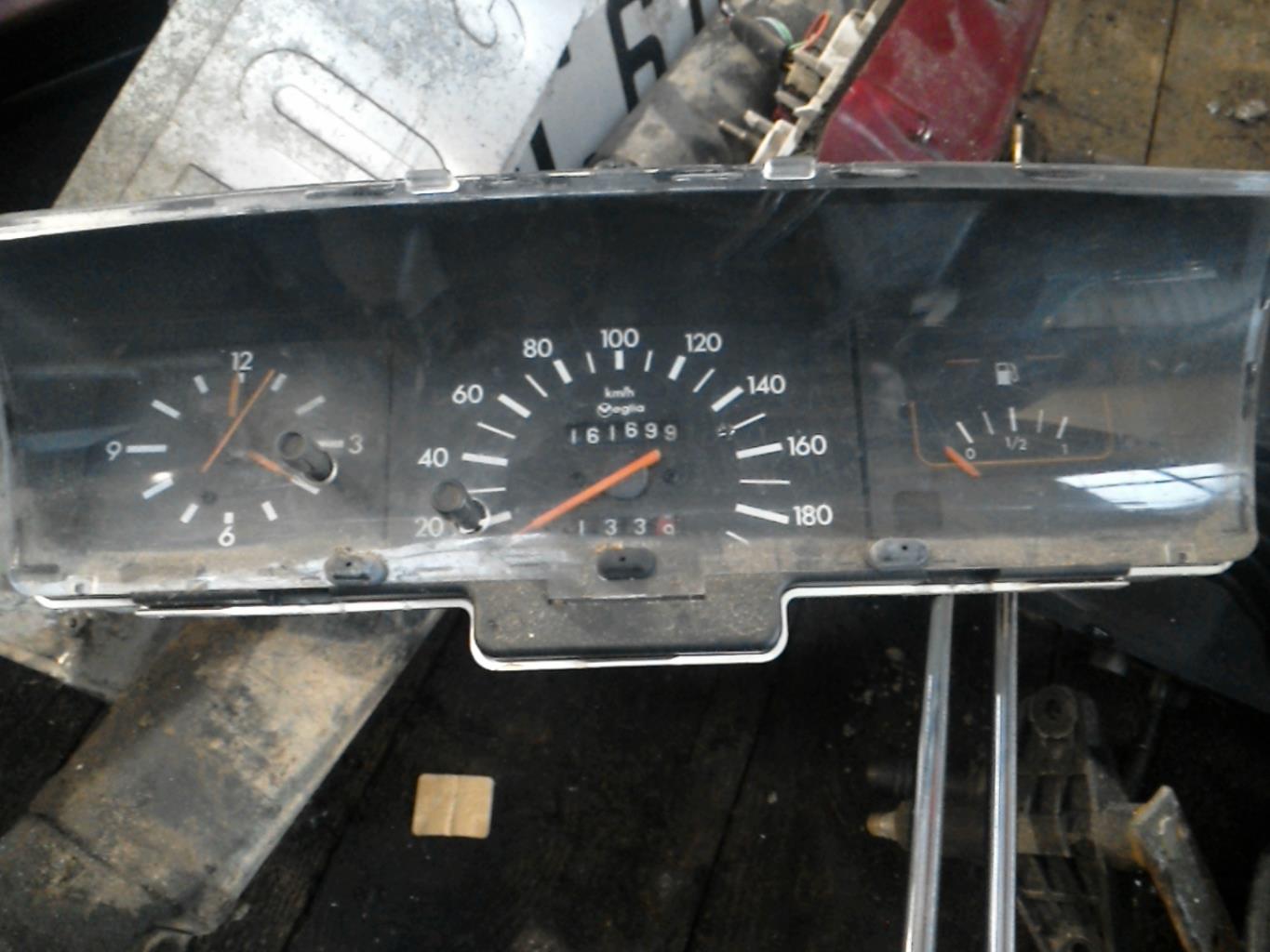 Compteur PEUGEOT 205 PHASE 2 Essence - 1