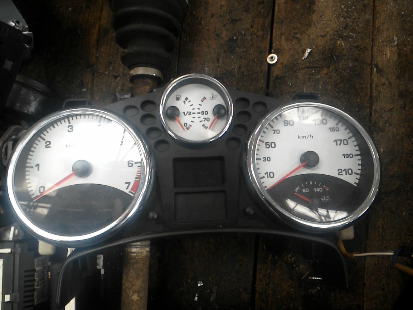 Compteur PEUGEOT 207 PHASE 1 Essence - 1