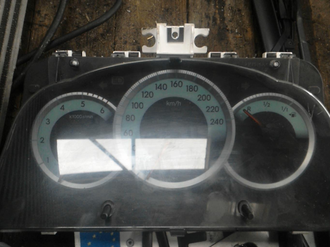 Compteur TOYOTA COROLLA VERSO 2 PHASE 1 Diesel - 1