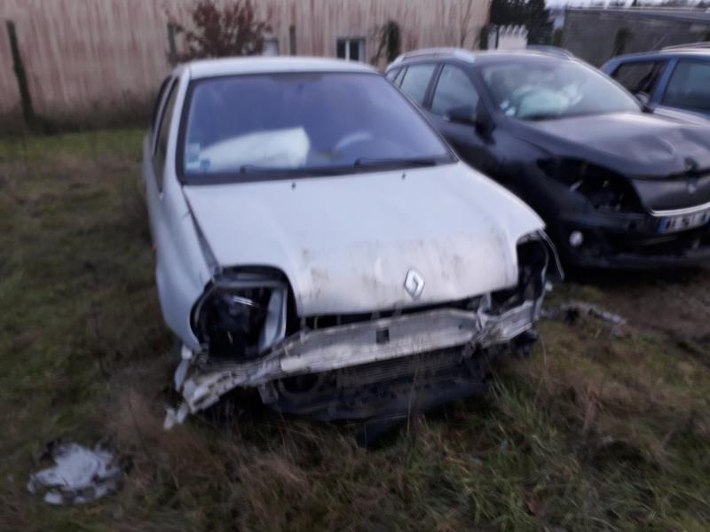 Compresseur clim RENAULT CLIO 2 PHASE 1 Essence - 1