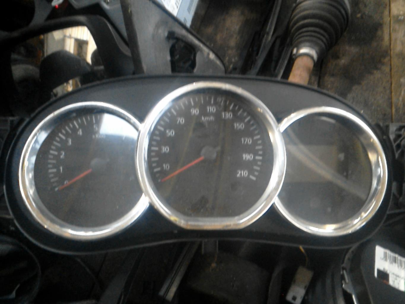 Compteur DACIA LOGAN MCV 2 PHASE 1 BREAK Diesel - 1