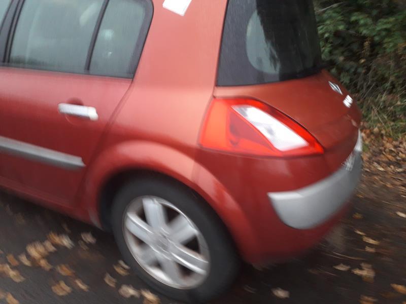 Bouton de coffre RENAULT MEGANE 2 PHASE 1 Diesel - 1