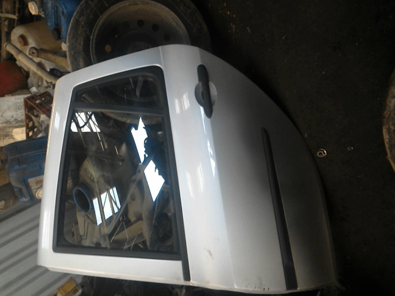 Porte arriere gauche RENAULT CLIO 3 PHASE 2 BREAK Diesel - 1