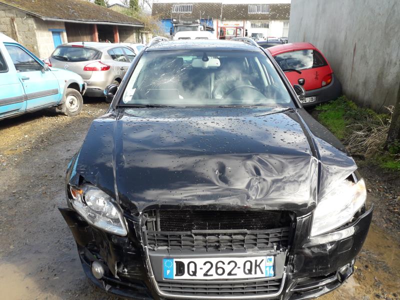 Feu arriere secondaire droit (feux) AUDI A4 2 AVANT PHASE 2 BREAK Diesel - 1