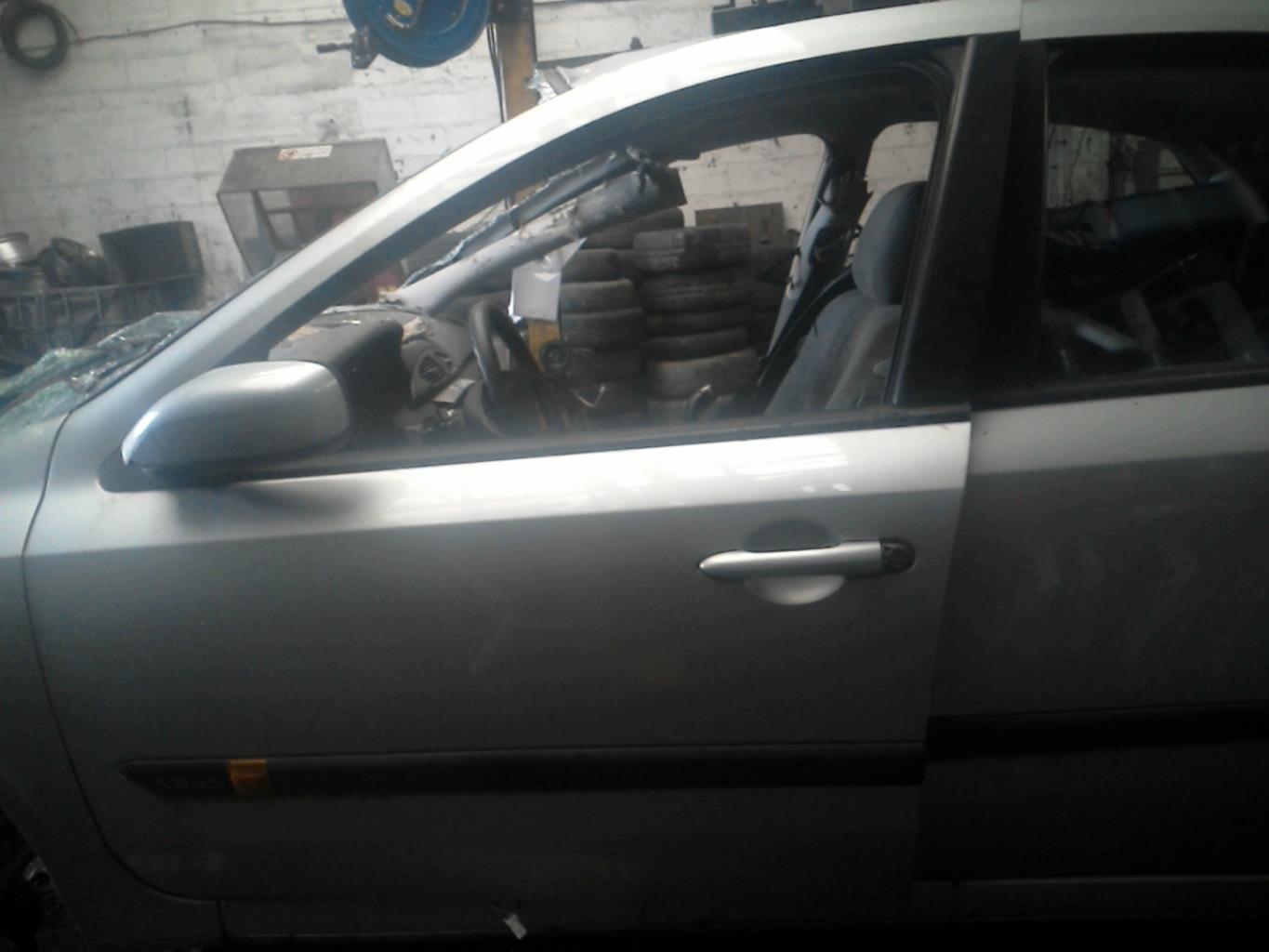 Porte avant gauche RENAULT LAGUNA 2 PHASE 1 Diesel - 1