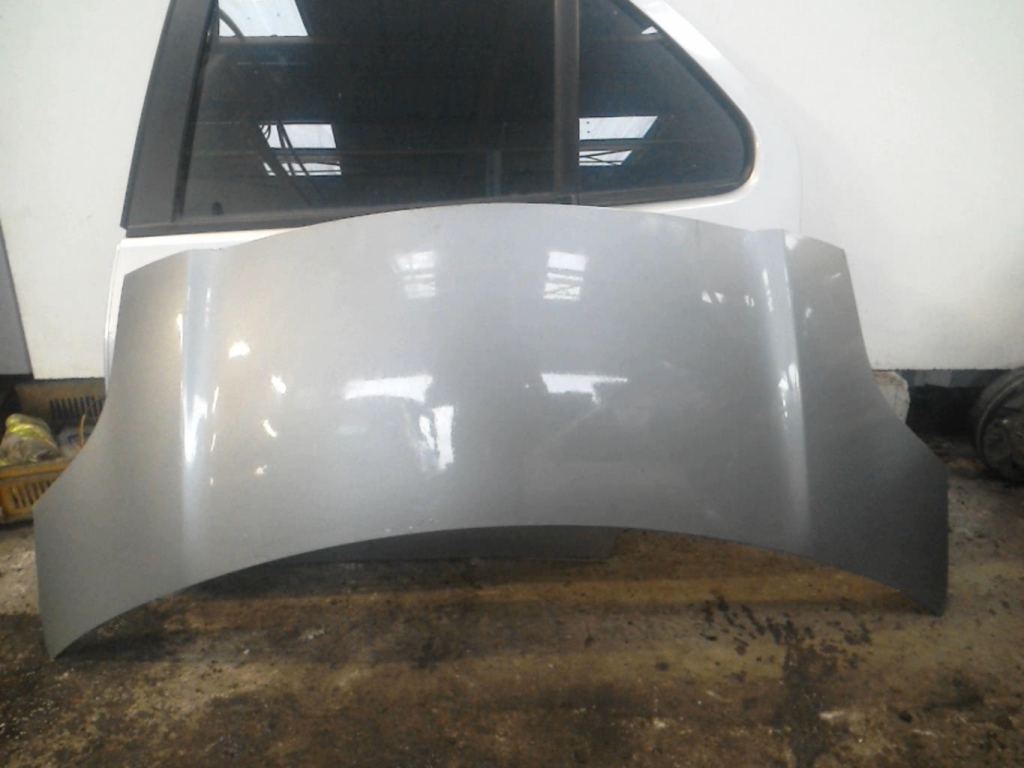 Capot TOYOTA YARIS 2 PHASE 1 Diesel - 1